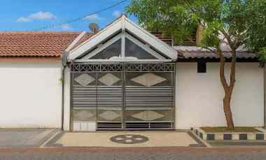 rumah taman pondok indah strategis row 3 mobil