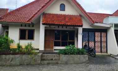 rumah taman setia budi banyumanik semarang