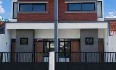 rumah tenggilis surabaya strategis