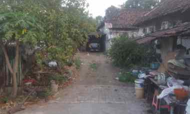 rumah tepi jalan raya ahmad yani