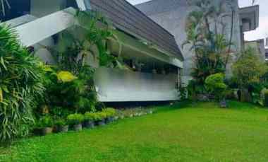 rumah terawat di lembah sukaresmi bandung utara