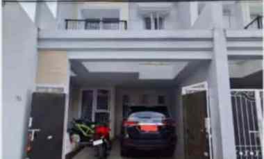 Rumah Memplak di Rawamangun