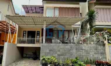 rumah townhouse gegerkalong bandung dekat upi dan pvj
