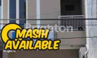 rumah usaha di jalan raya kalidami