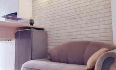 sewa apartemen 2 kamar furnish di green pramuka city