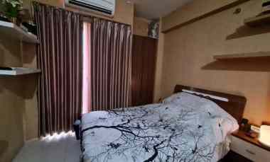 sewa apartemen studio furnish di green pramuka city