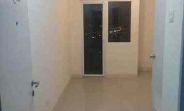sewa apartemen studio unfurnish di green pramuka city