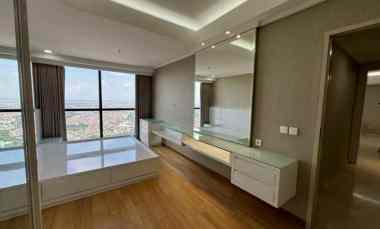 sewa apartemen the peak residence strategis
