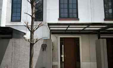 sewa rumah 2 lantai grand harvest dekat wiyung