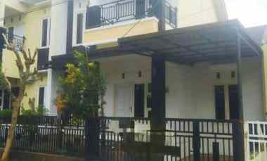 sewa rumah mewah di dalam perumahan daerah mulawarman