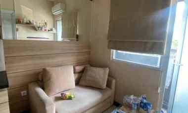 sewa unit aparment green pramuka city unt bagus