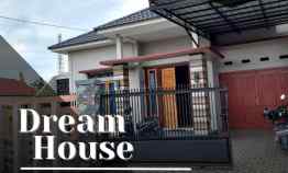 Siap Huni Rumah Cantik di Jalan Paus Pekanbaru