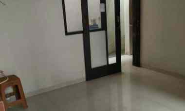 Taman Holis Indah dekat Sekolah BPK