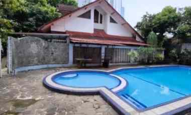 tanah 1090m2 2 unit rumah di cilandak
