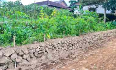 tanah 680m dekat air terjun jumog karanganyar