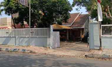 tanah bondowoso jalan utama bisa untuk 3 mobil