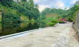 tanah dekat telaga ngargoyoso karanganyar