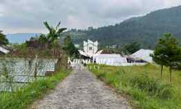 tanah istimewa dekat telaga madirda kemuning