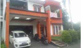 Rumah Mewah dekat Kampus Tantri Abenk Ulujami Jakarta Selatan