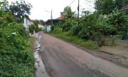 Tanah Pinggir Jalan di Dalung Ciracas