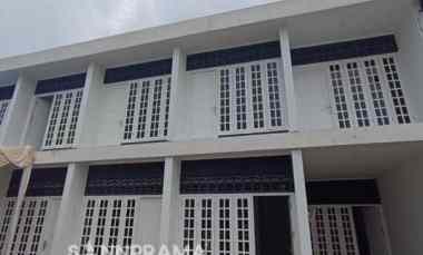 termurah di jaktim 2 lantai hanya 300 jutaan