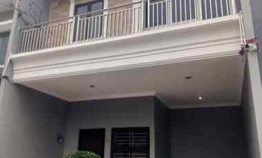 town house cipayung jakarta timur