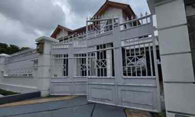 urgent rumah dalam komplek di kayu putih jaktim