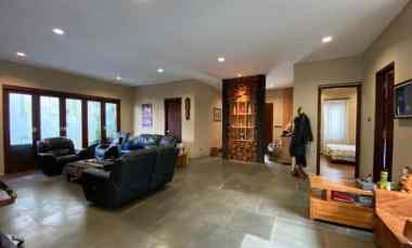 Rumah Mewah Setiabudi dekat Gegerkalong Bandung