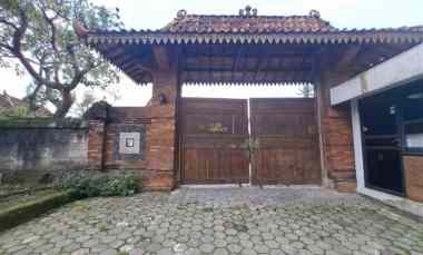 villa joglo dekat ring road maguwoharjo sleman