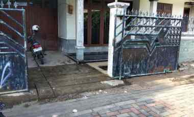 villa kalijudan surabaya timur dijual rumah standard