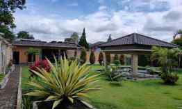 Villa Asri Sejuk Lembang dekat D Ranch Foating Market Tahu Tauhid Ka