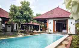 Villa Dijual di Jalan Wisnu