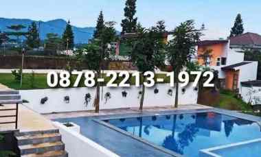 villa siap huni ada kolam renang di megamendung bogor
