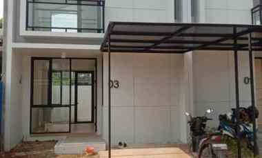 waterfront estate cluster uptown