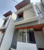 dijual rumah jl leuwipanjang