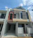 dijual rumah rangkapan jaya pancoran